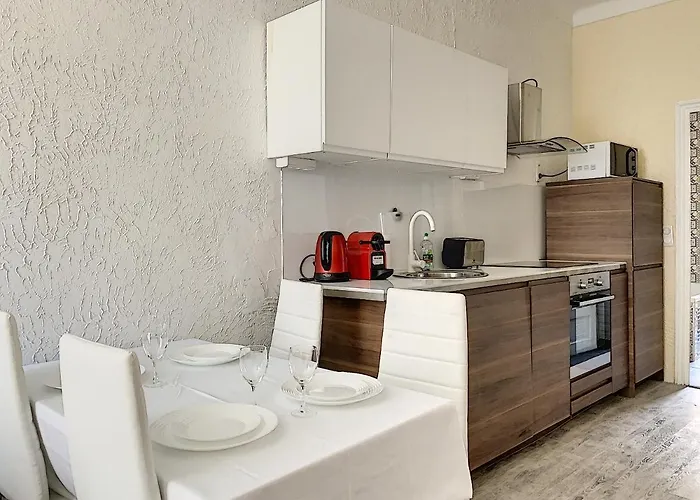 Appartement 2-bedrooms аpartment Port With Parking *